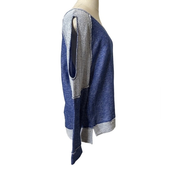 Live Love Dream Blue ColorBlock Two Tone Distressed Cold Shoulder Sweater Medium - Picture 3 of 13